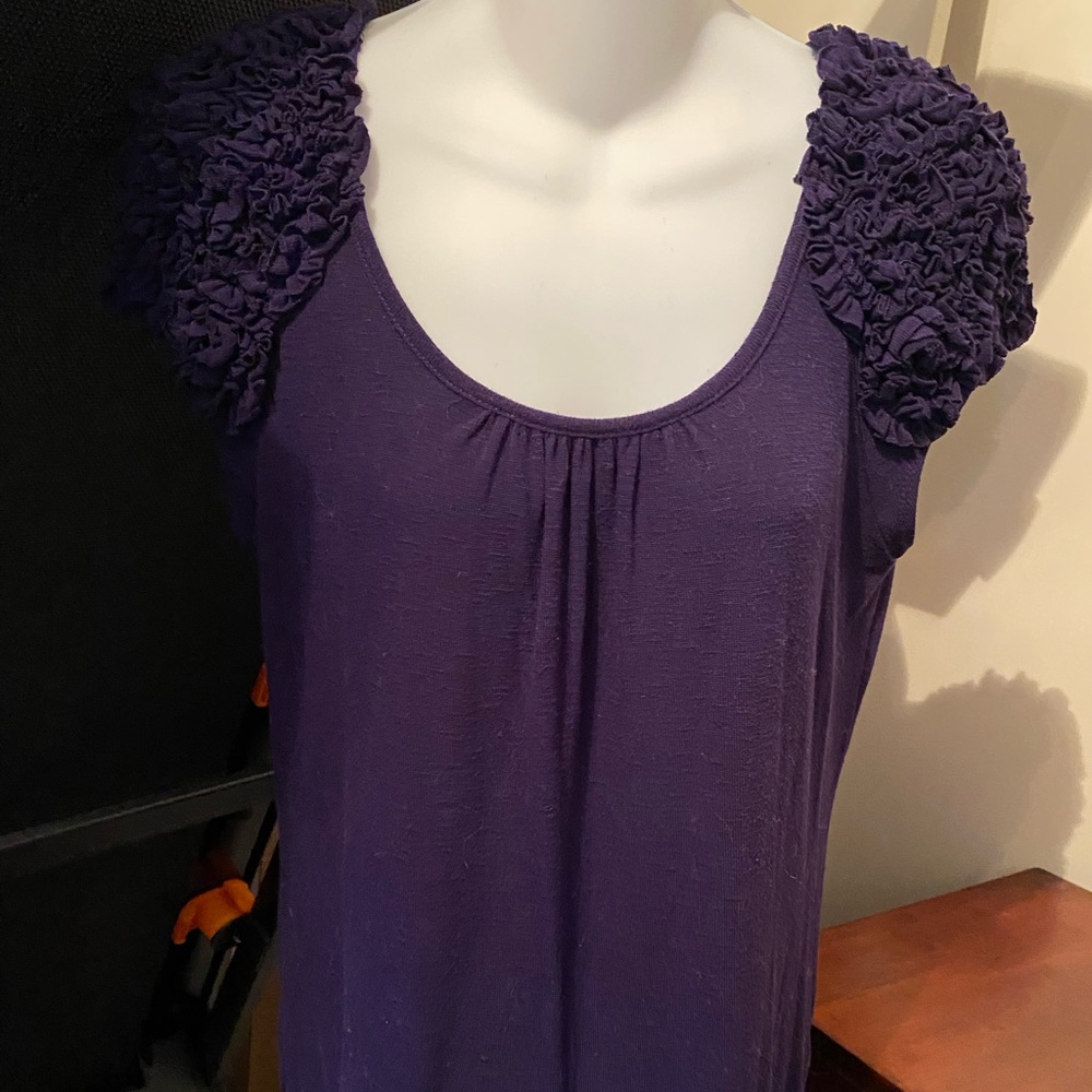 Lightweight sweater top with shoulder detail